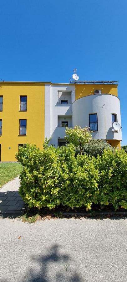 Oaza Klara Apartment Karlovac Ngoại thất bức ảnh