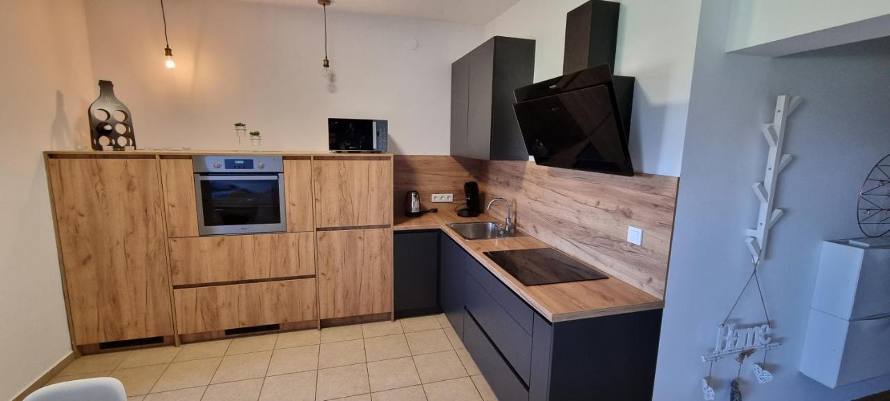 Oaza Klara Apartment Karlovac Ngoại thất bức ảnh