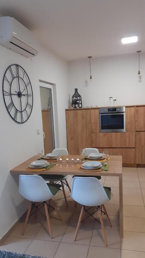 Oaza Klara Apartment Karlovac Ngoại thất bức ảnh