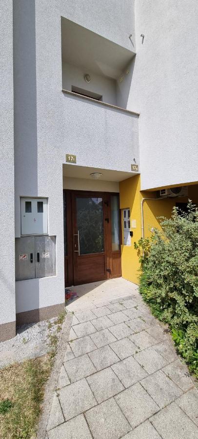 Oaza Klara Apartment Karlovac Ngoại thất bức ảnh